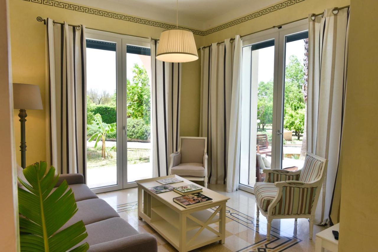 Villa Sirgole Rosa With Pool, Galatina Cutrofiano Dış mekan fotoğraf